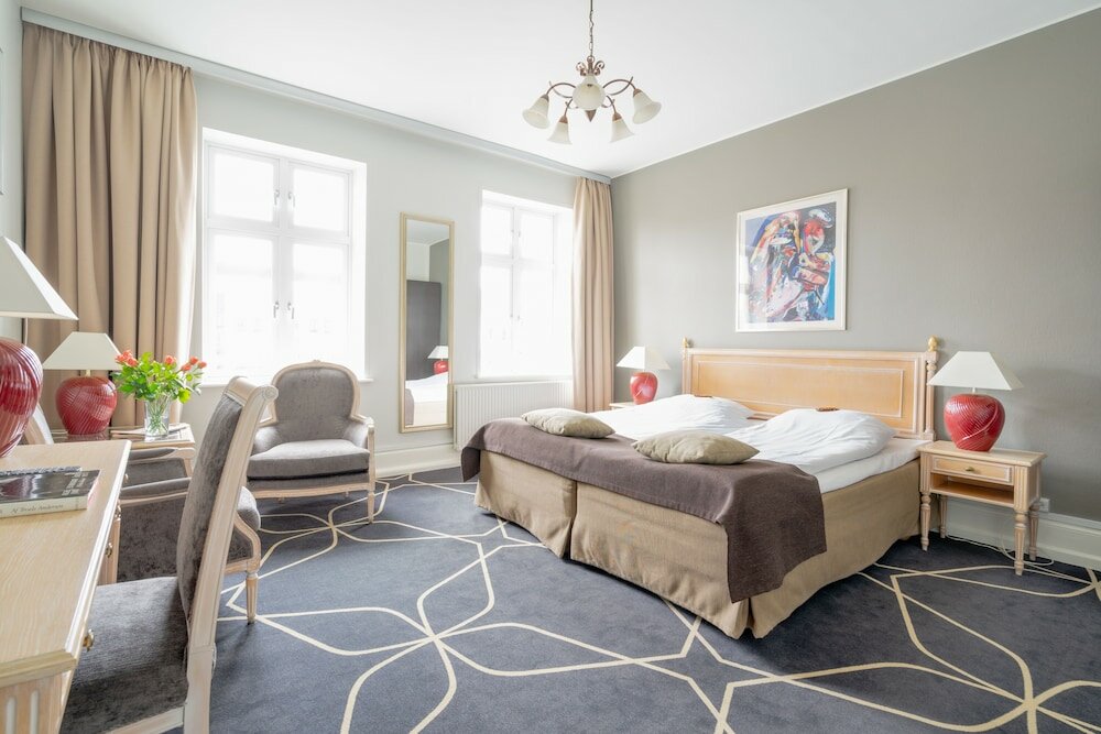 Фото Hotel Dania