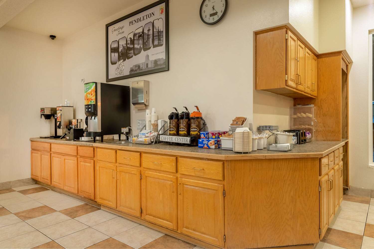 Фото Super 8 by Wyndham Pendleton