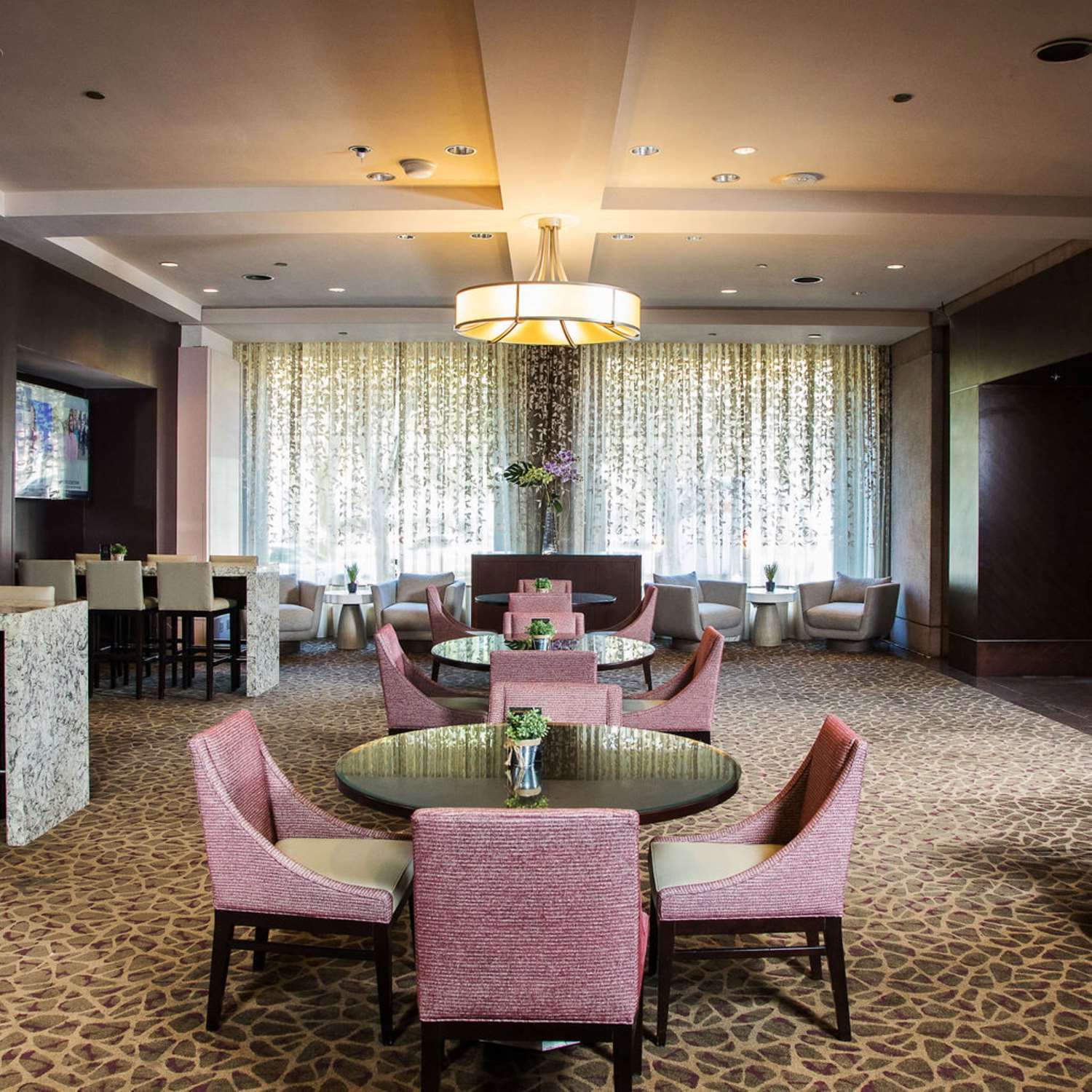 Фото Hilton Houston Post Oak by The Galleria