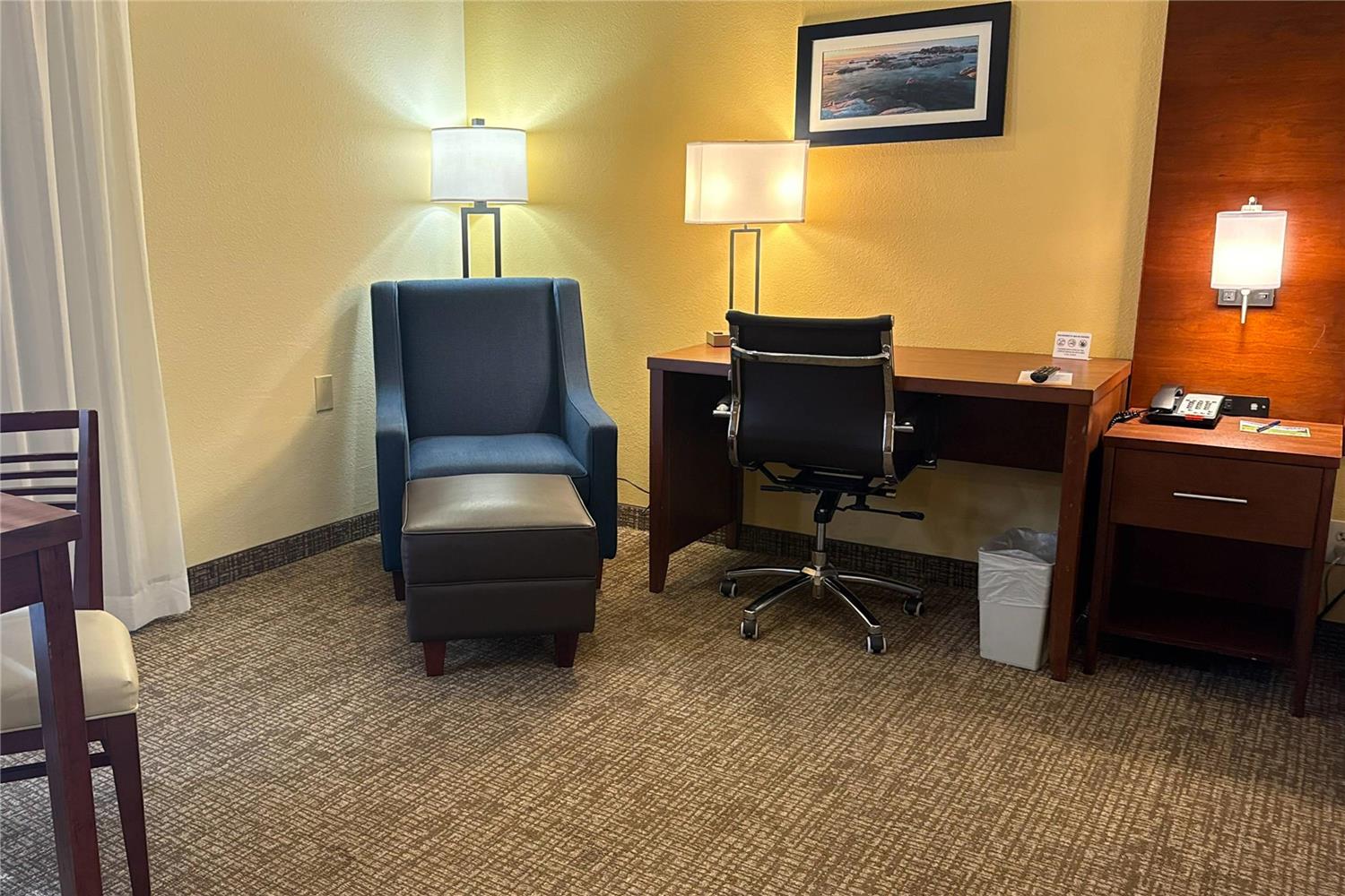 Фото Comfort Inn Monterey Peninsula Airport