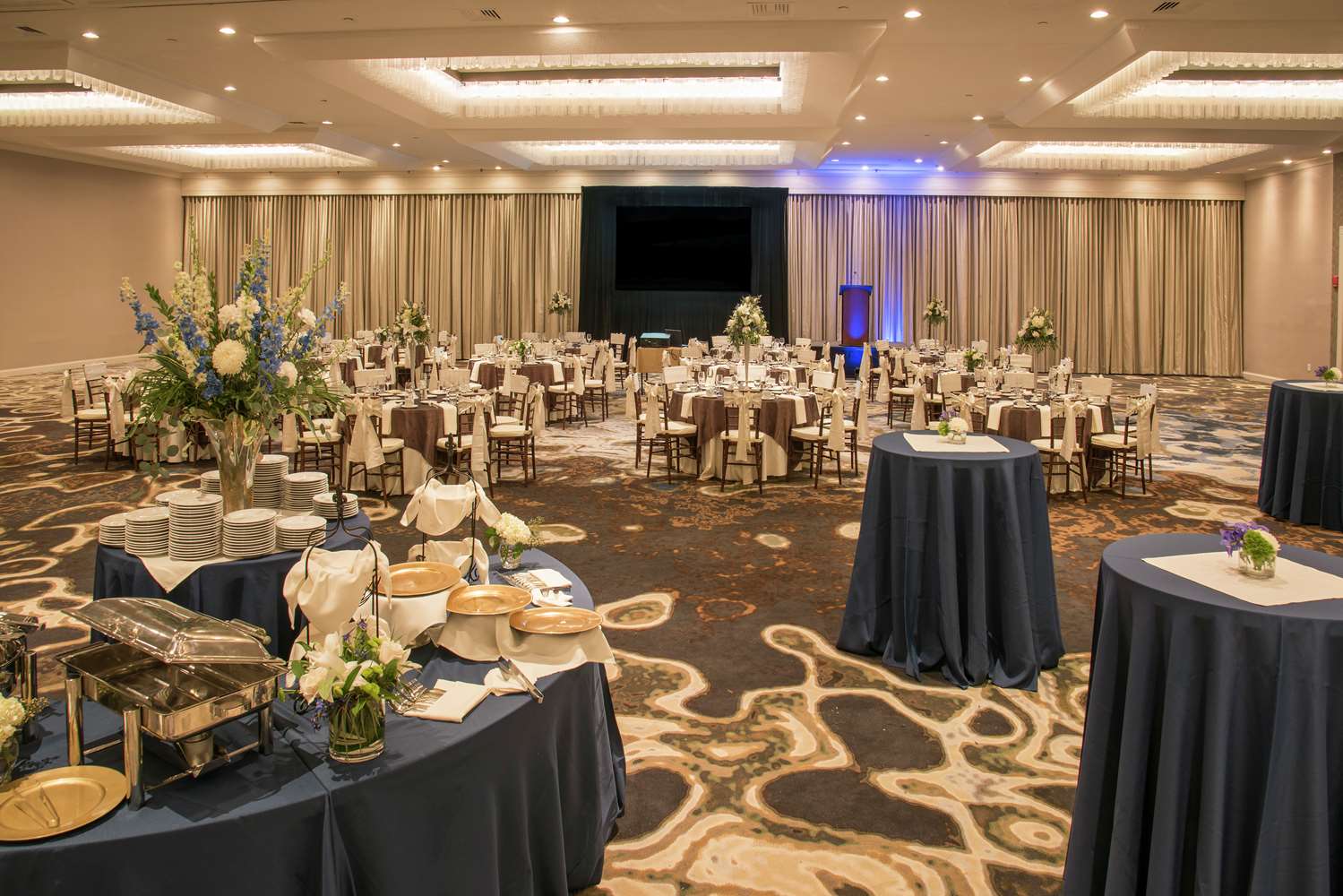 Фото DoubleTree by Hilton Manchester Downtown