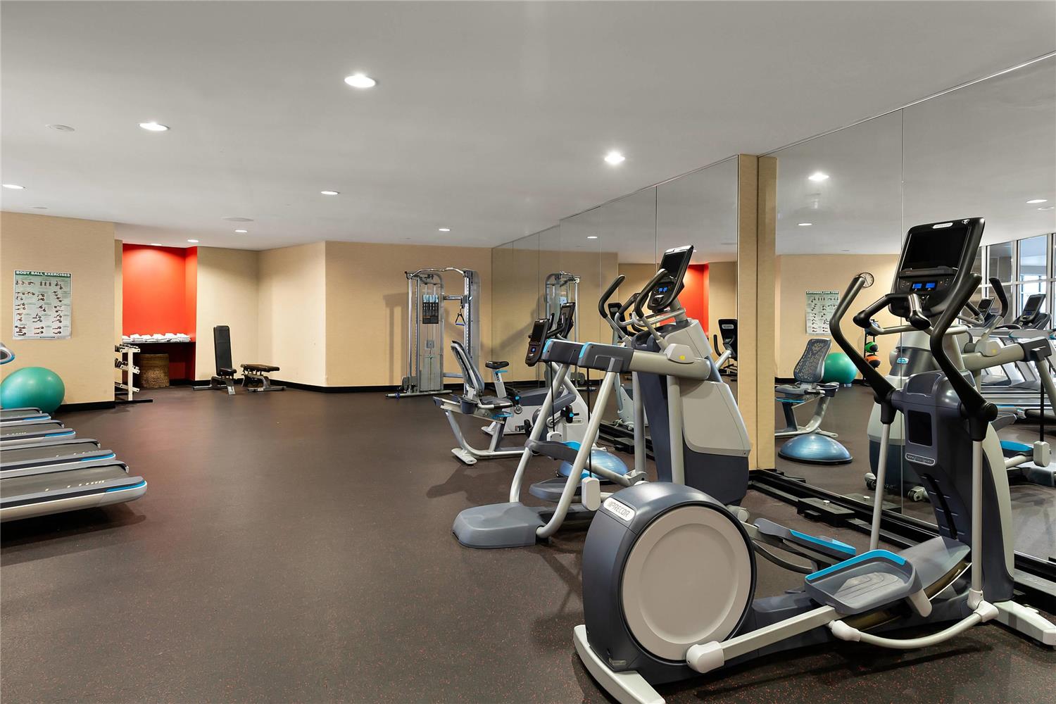 Фото Cambria Hotel Columbus - Polaris