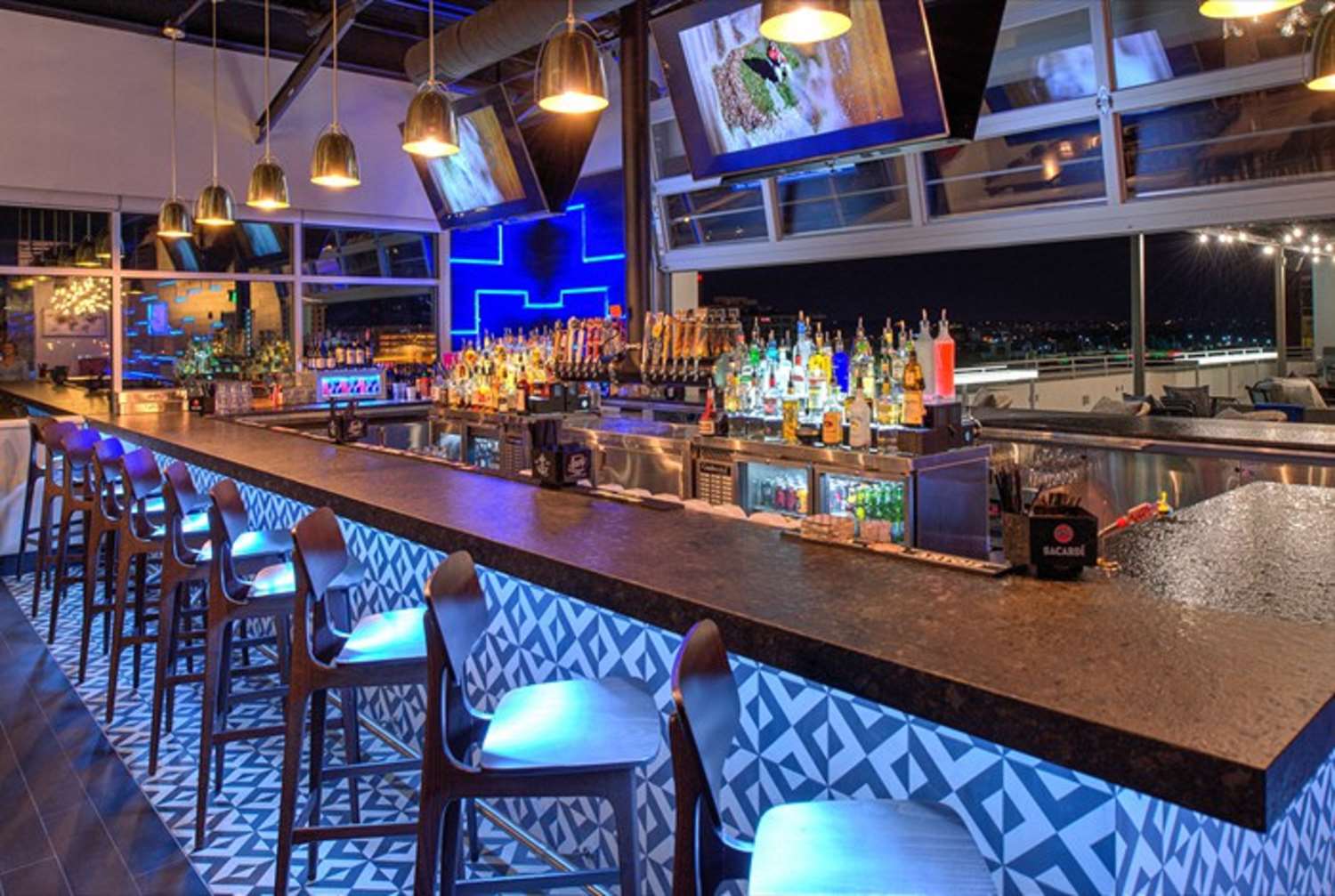 Фото Hilton Garden Inn Little Rock Downtown