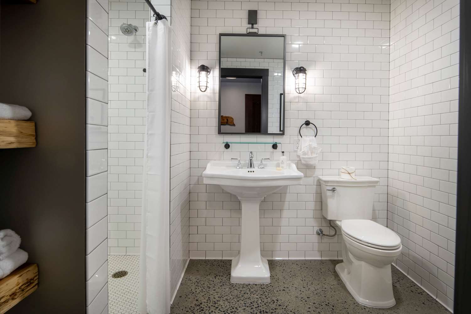 Фото Cantilever Hotel, Trademark Collection by Wyndham