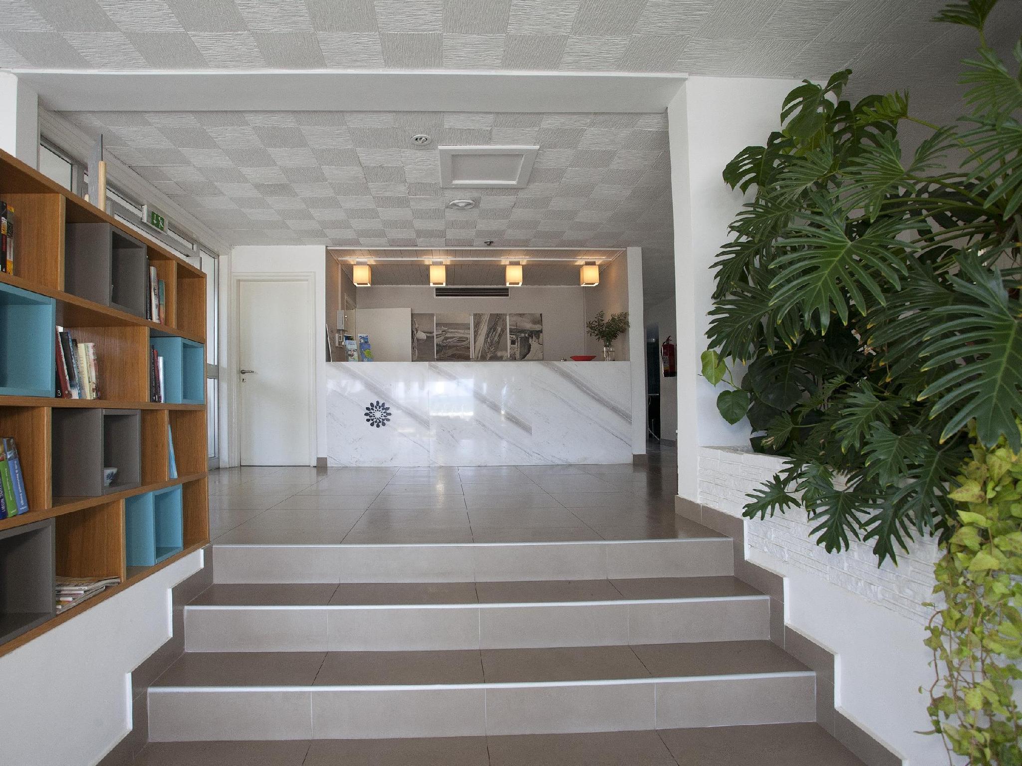 Фото Costantiana Beach Apartments