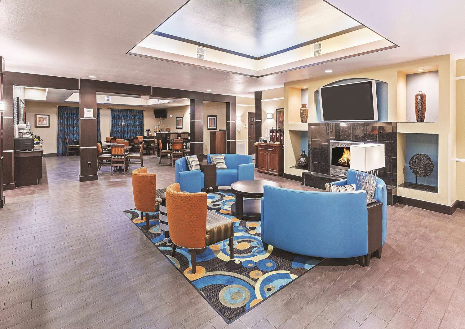 Фото La Quinta Inn & Suites by Wyndham Houston Hobby Airport