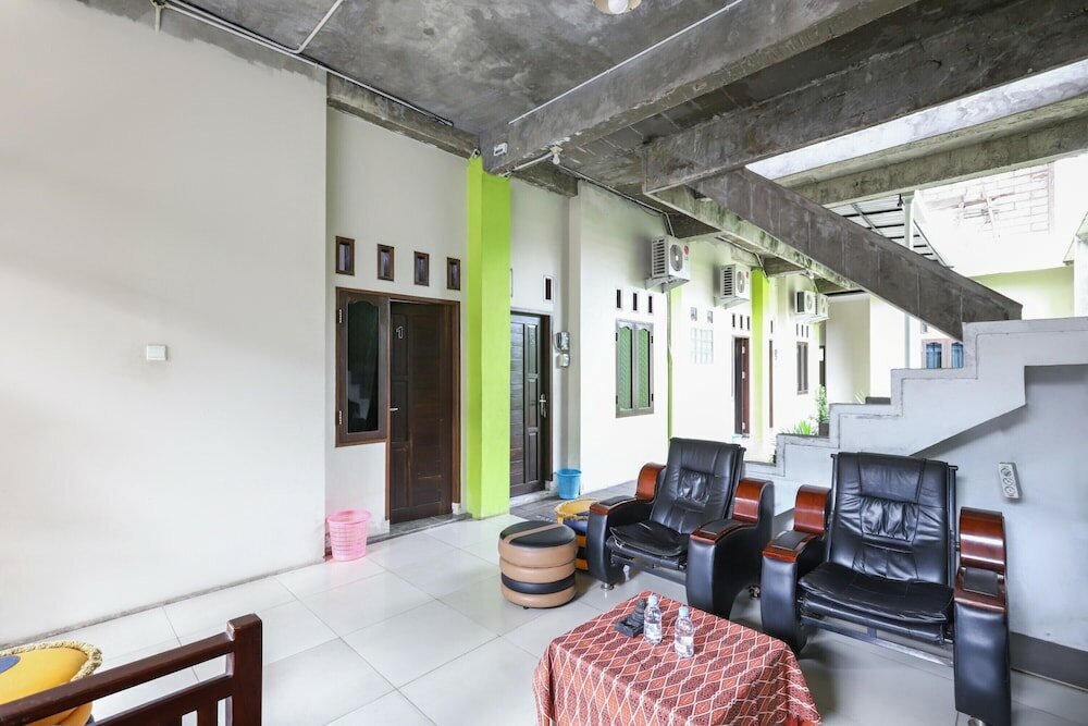 Фото Oyo 3830 Dfarys Gh Syariah