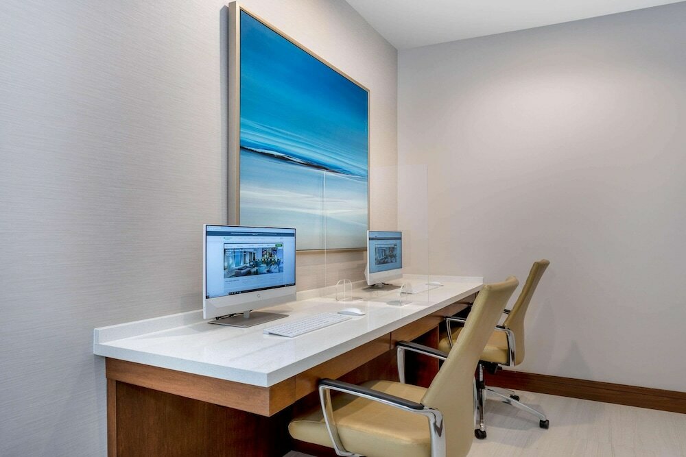 Фото Wyndham Garden Miami International Airport