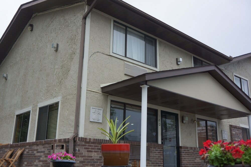 Фото Super 8 by Wyndham Delmont