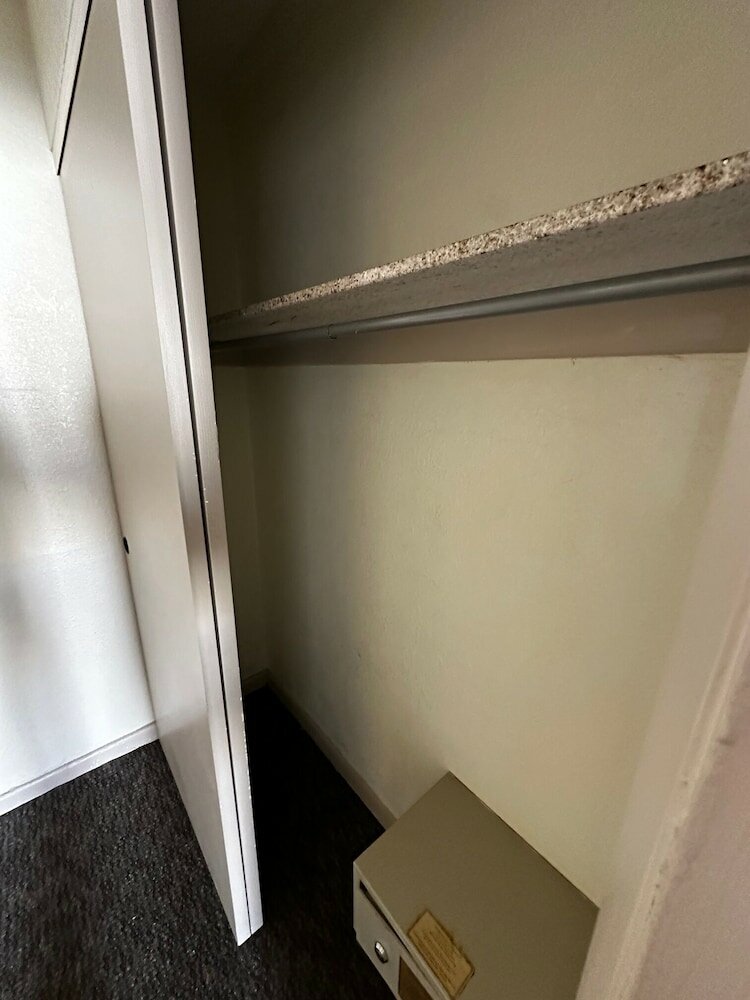 Фото Ramada by Wyndham Virginia Beach