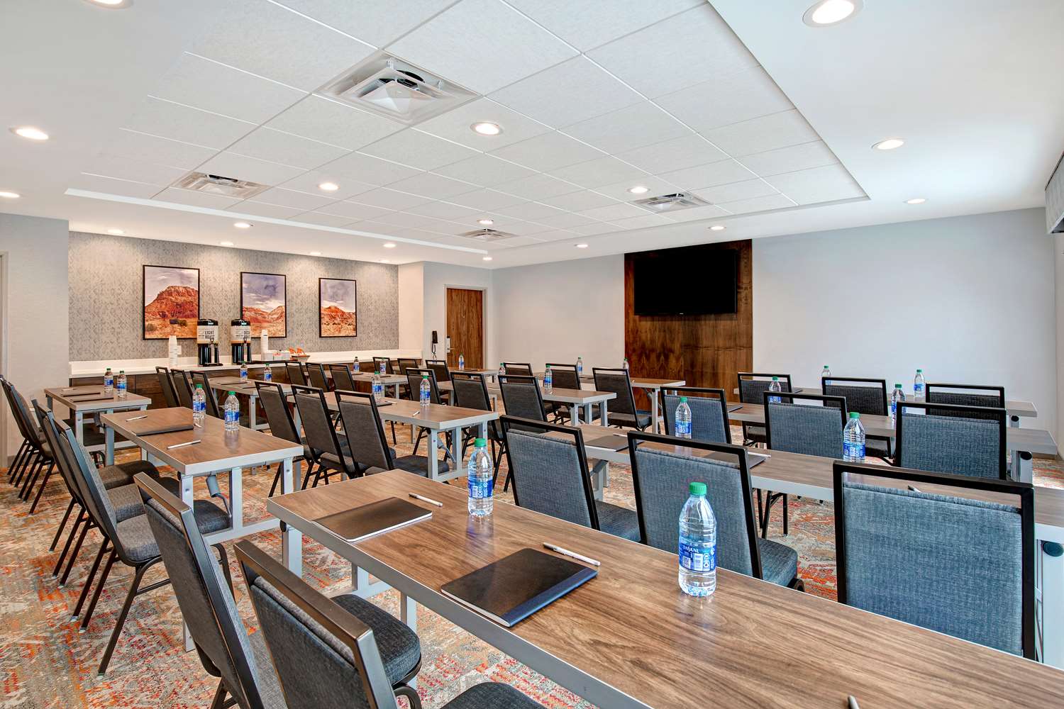 Фото Hampton Inn Santa Fe South