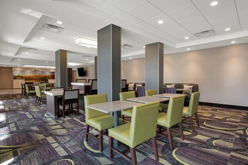 Гостиница La Quinta Inn & Suites by Wyndham Rancho Cordova Sacramento в Ранчо Кордове