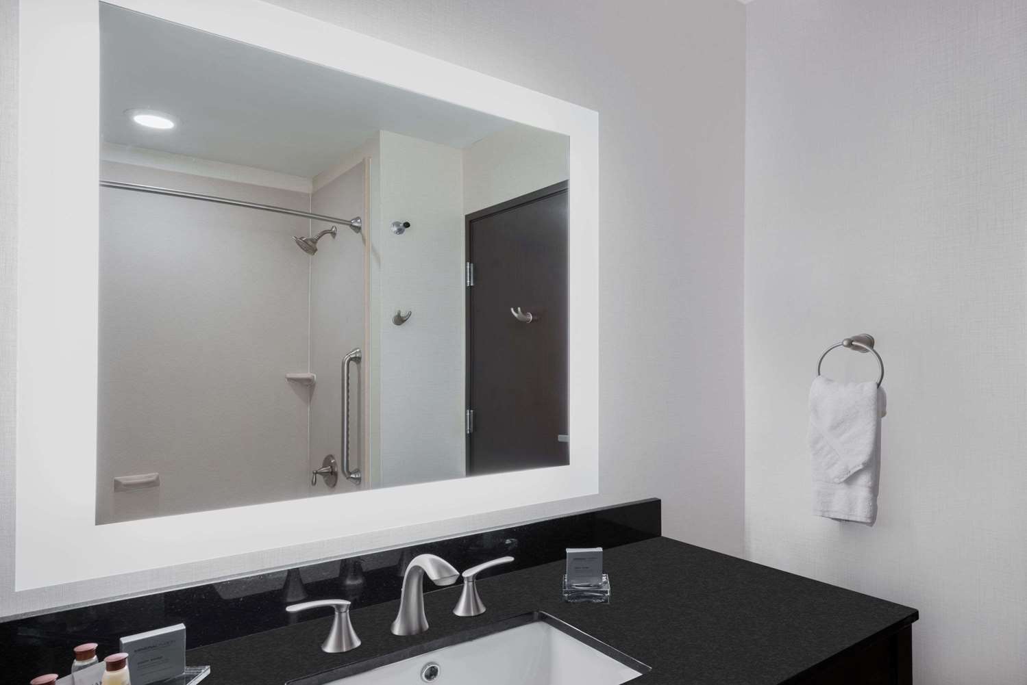 Фото Wingate by Wyndham Loveland