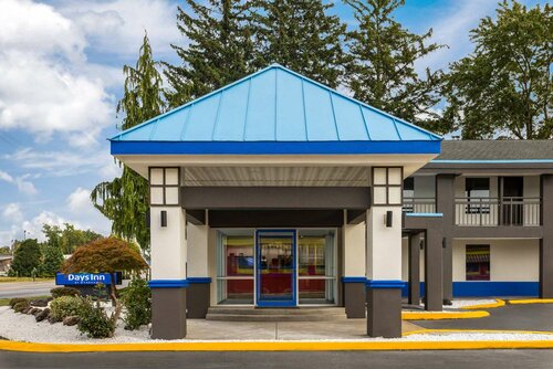 Гостиница Days Inn & Suites by Wyndham Albany в Олбани