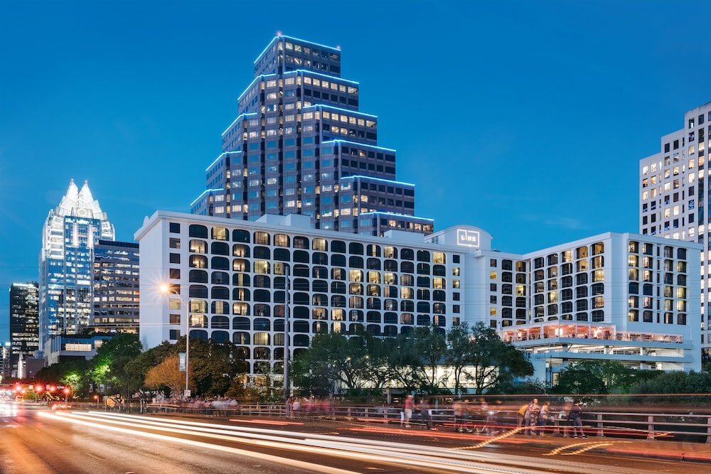 Фото The Line Austin