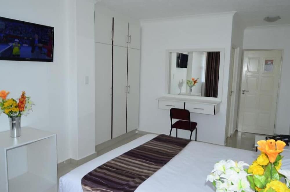 Фото Royal Ushaka Hotel Seaview