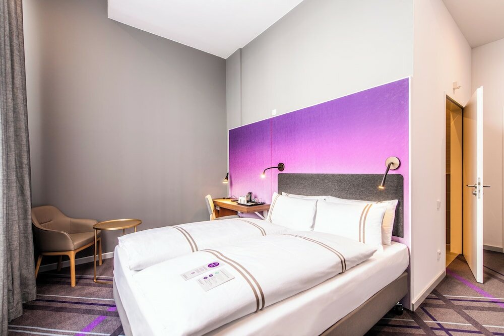 Фото Premier Inn Wuppertal City Centre Hotel