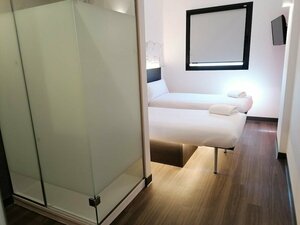 Гостиница EasyHotel Málaga City Centre
