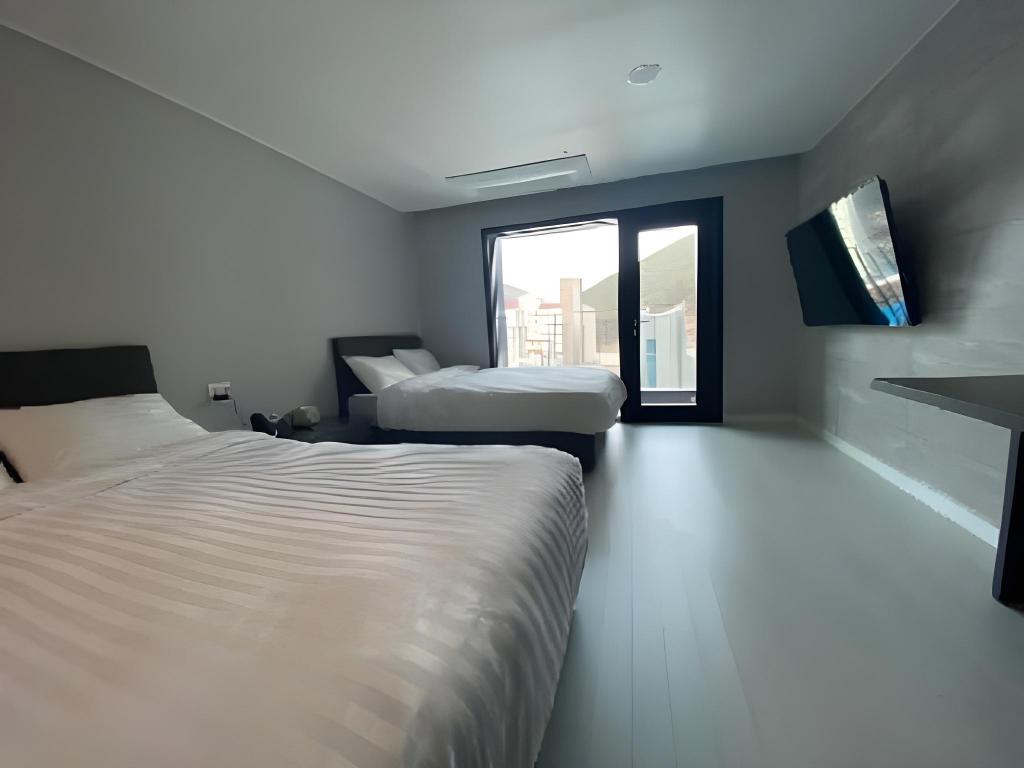 Фото Miami Jeongseon Hotel