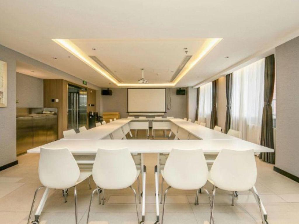 Фото Jinjiang Inn Beijing Tongzhou Beiyuan Subway Station Branch