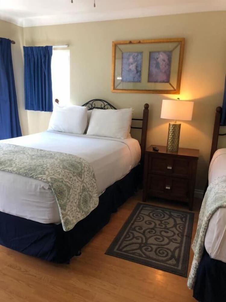 Фото Rest Haven Motel