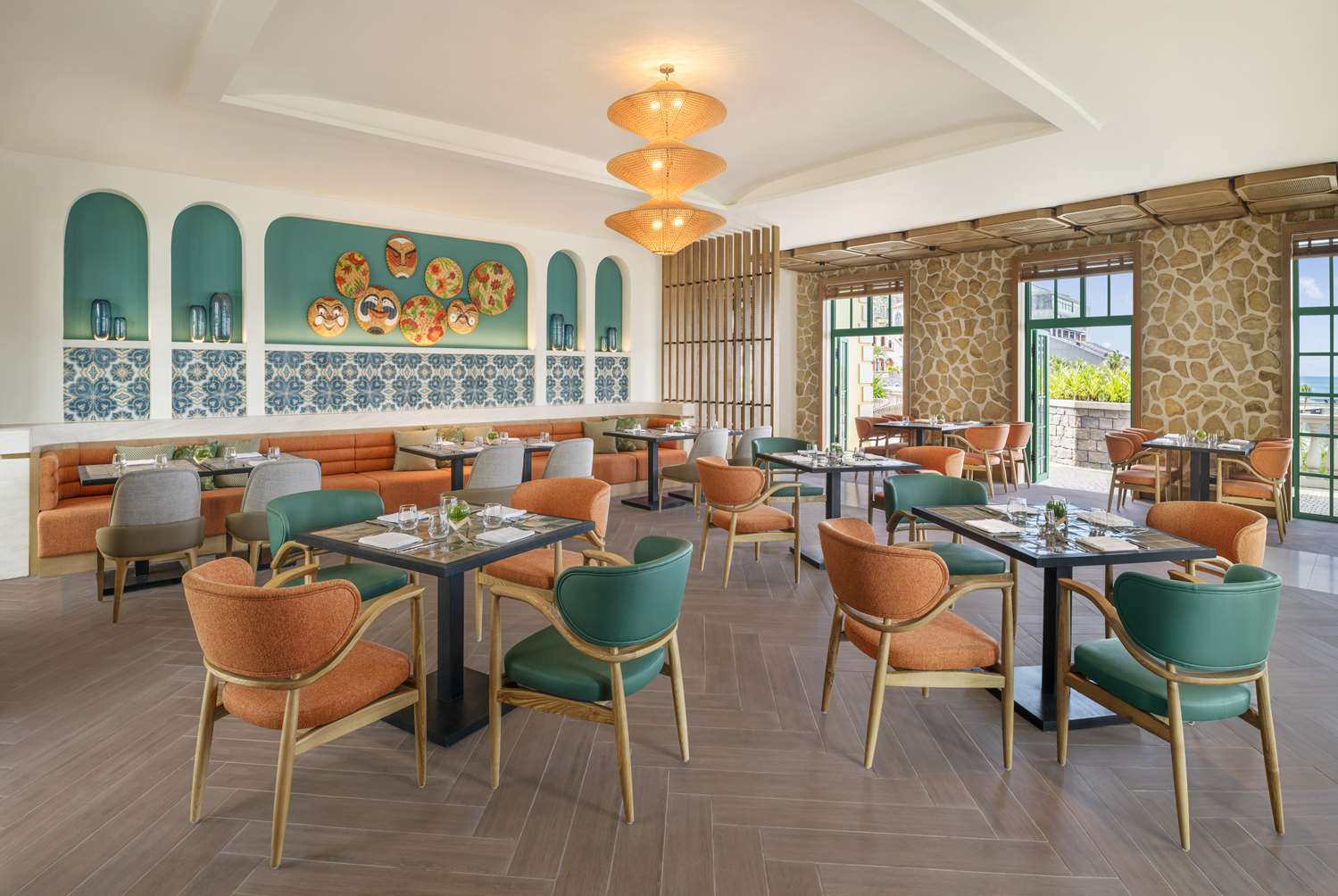 Фото La Festa Phu Quoc Curio Collection by Hilton