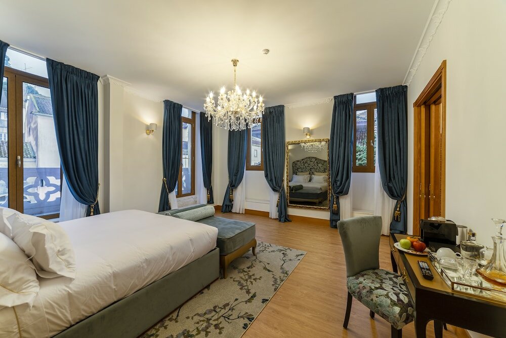 Фото Sintra Marmoris Camelia