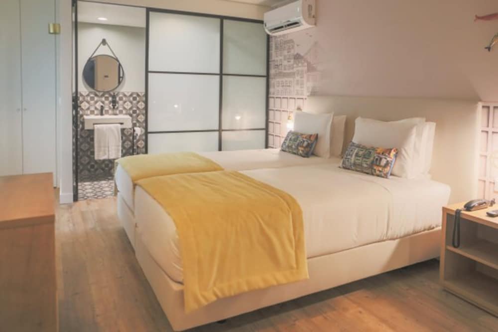 Фото Mouraria Lisboa Hotel