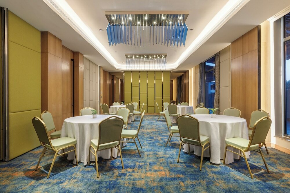 Фото Holiday Inn Express Kathmandu Naxal