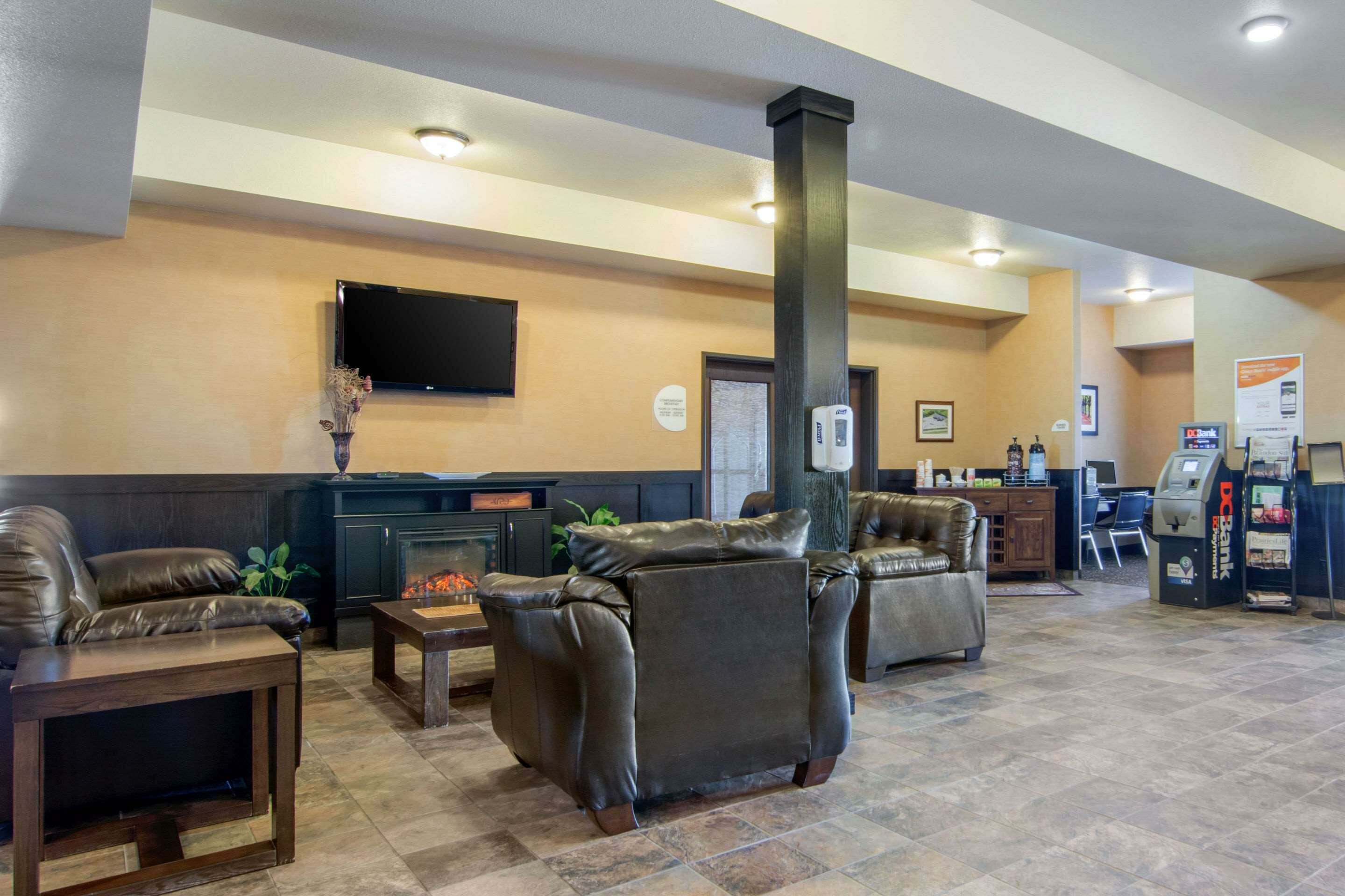 Фото Comfort Inn & Suites