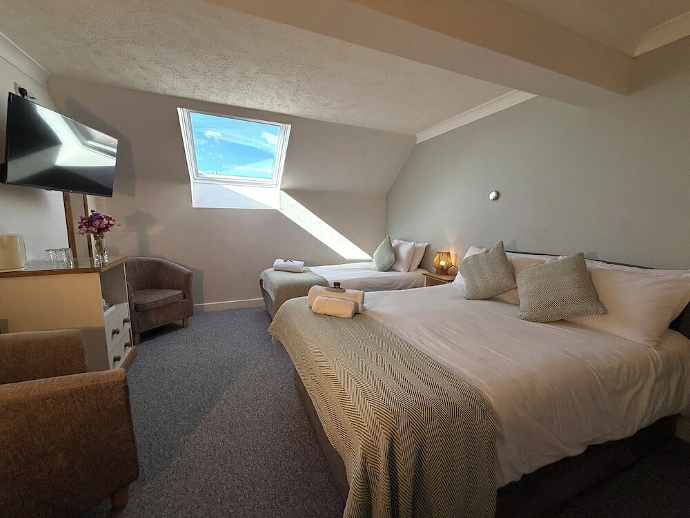 Фото River Haven Hotel