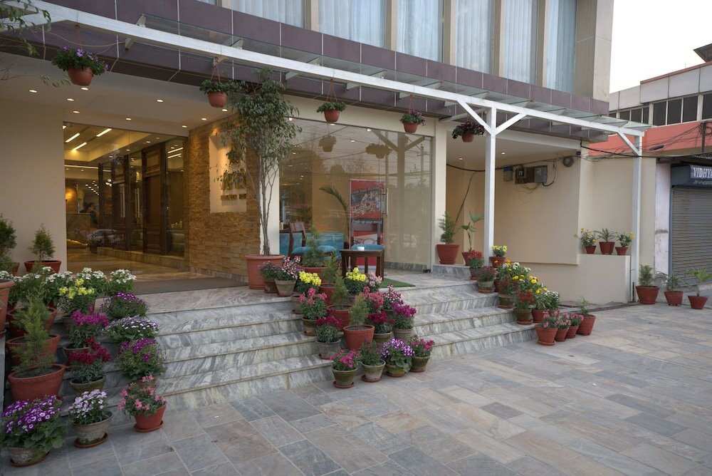 Фото Apex Business Hotel