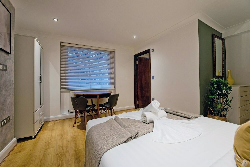 Фото Argyle Square Hotel