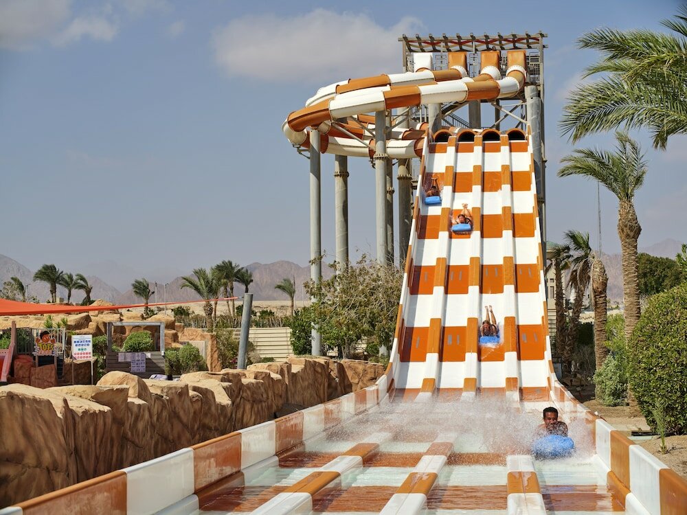 Фото Coral Sea WaterWorld