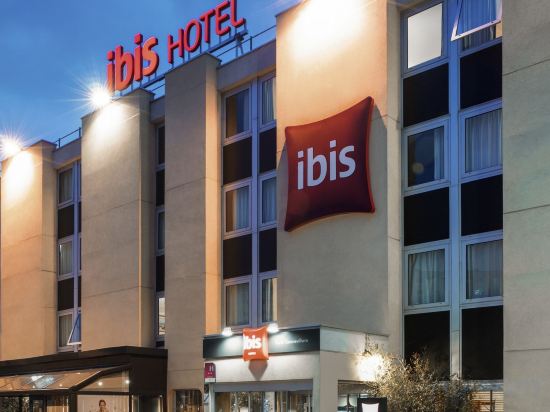 Фото Ibis Paris Gennevilliers