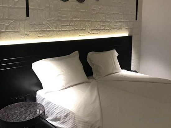 Фото 38904258497