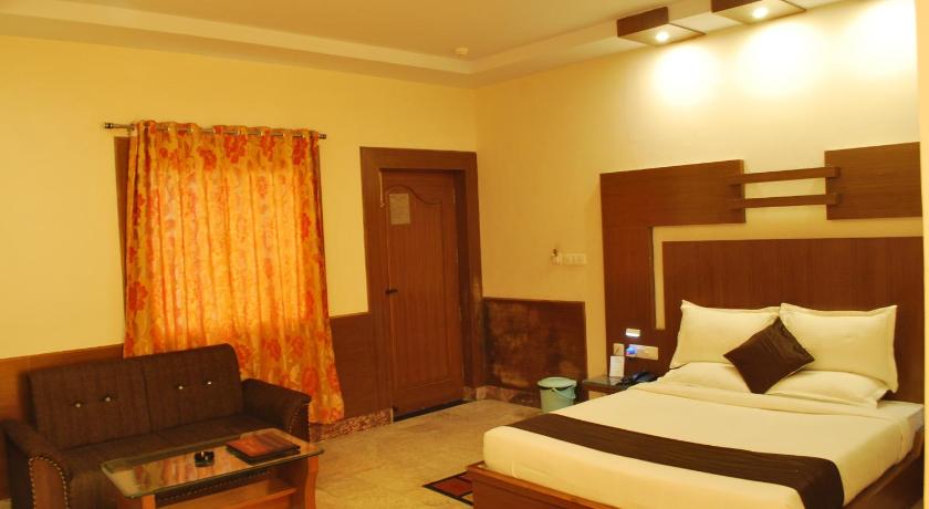 Фото Hotel Basera Brij Bhoomi