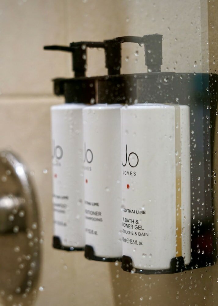 Фото Pan Pacific Whistler Village Centre