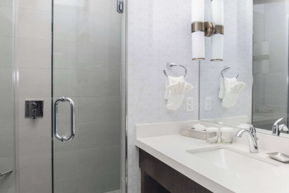 Фото Haywood Park Hotel, Ascend Hotel Collection