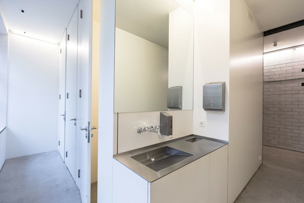 Фото Youth Hostel Basel