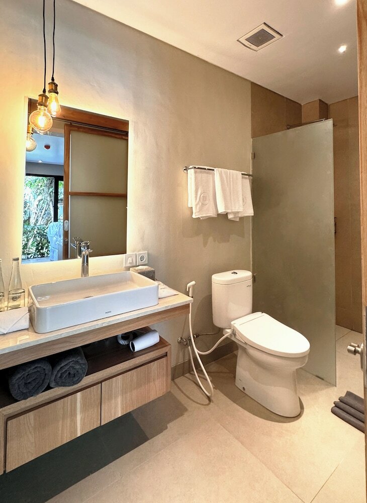 Фото Zin Canggu Resort & Villas