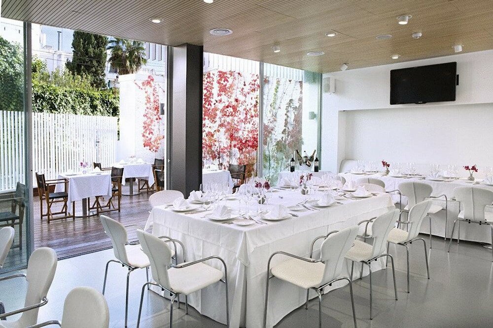 Фото Alenti Sitges Hotel