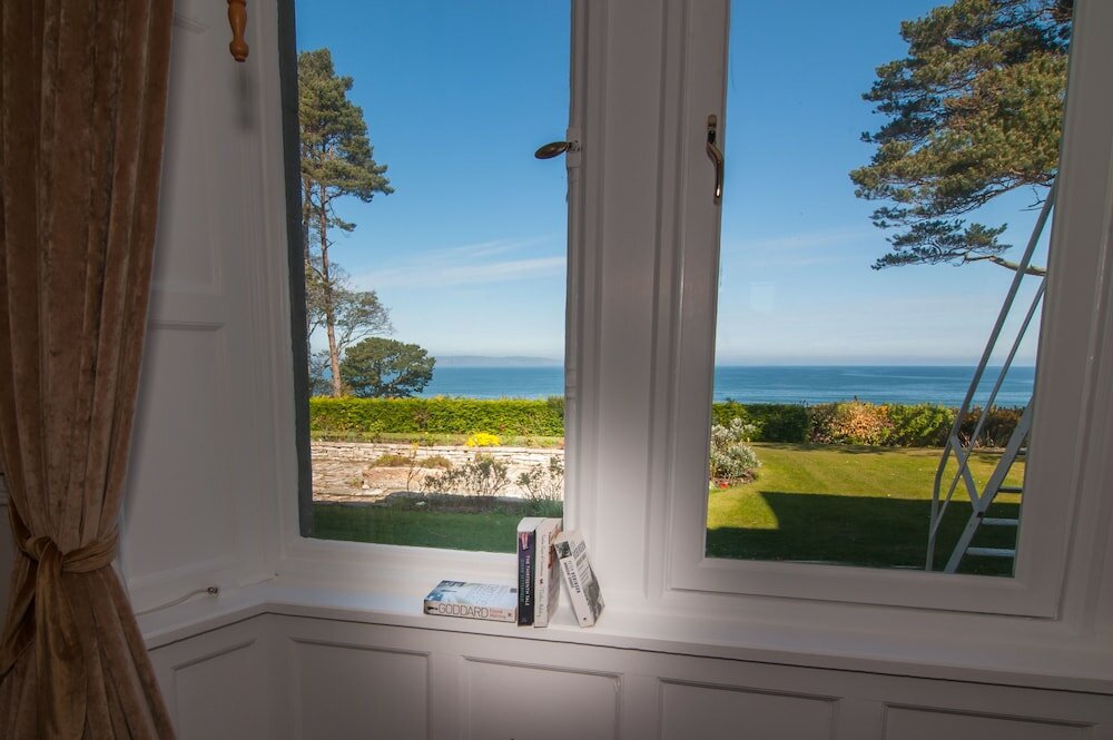 Фото Invernairne Guest House