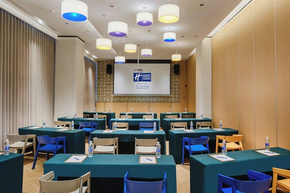 Фото Holiday Inn Express Haikou West Coast, an Ihg Hotel