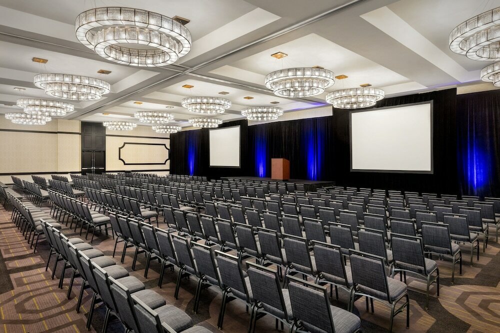 Фото Sheraton Gateway Los Angeles Hotel
