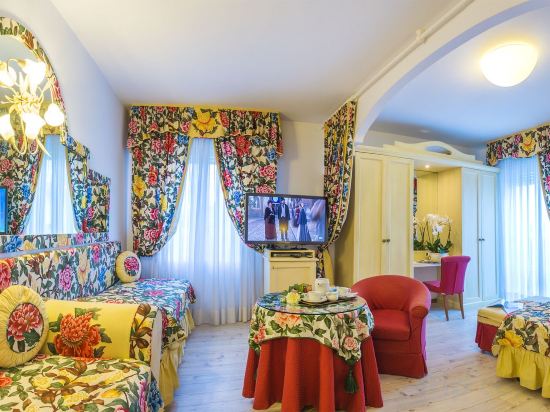 Фото Hotel Panoramic