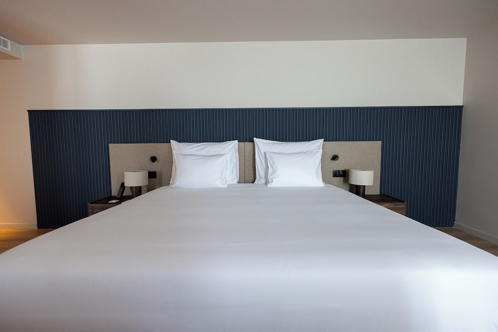 Фото Golden Tulip Braga Hotel