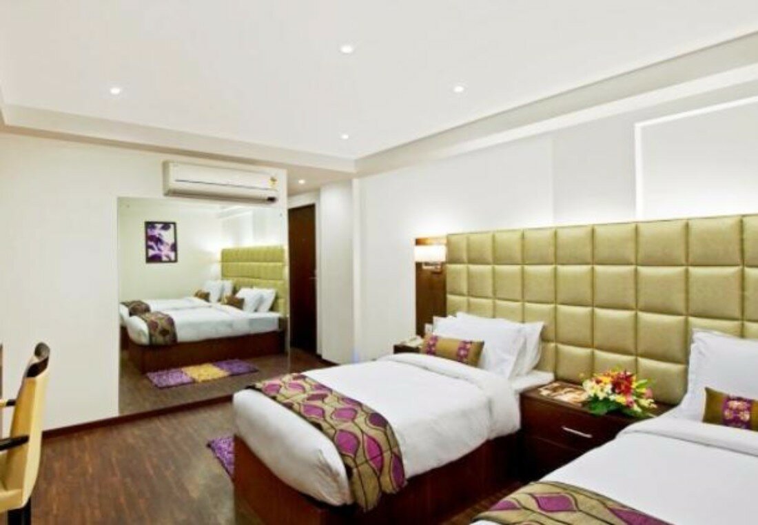 Фото отеля 2