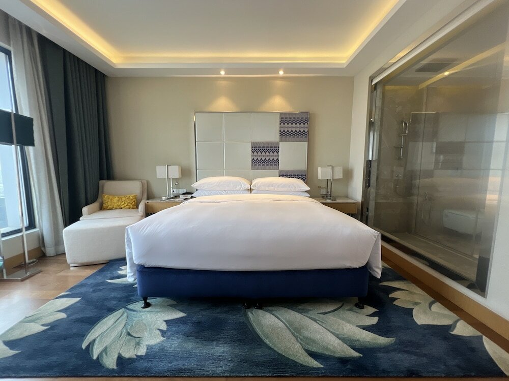 Фото Renaissance Dhaka Gulshan Hotel