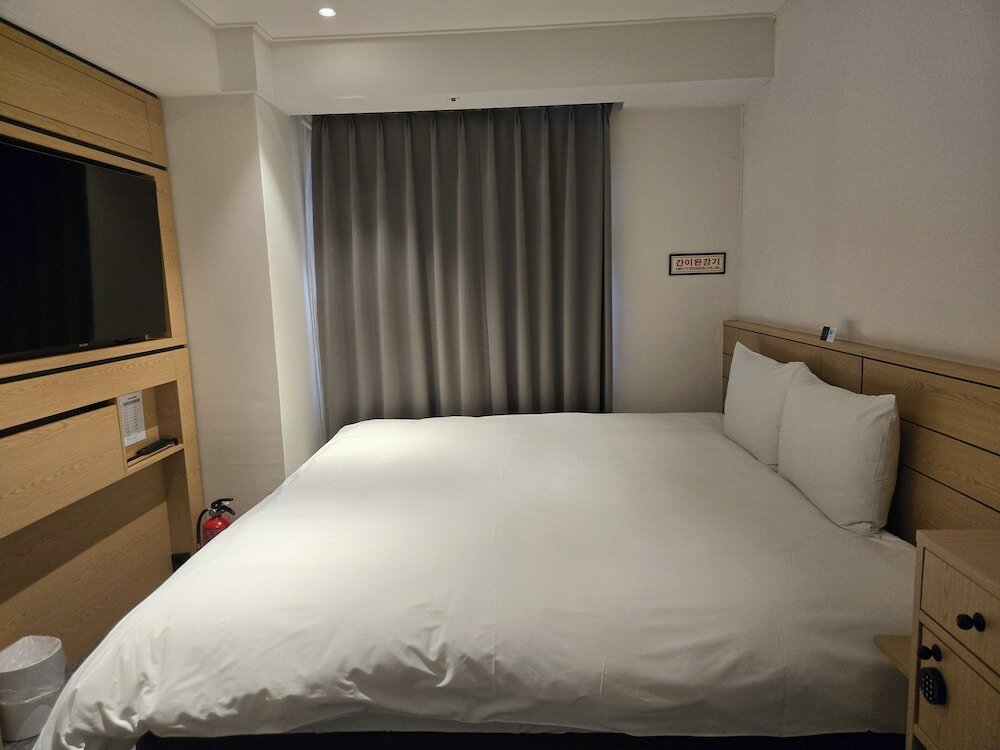 Фото Henn na Hotel Seoul Myeongdong
